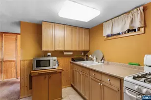 4 Crescent Rd, Wallington, NJ 07057 - Photo 32