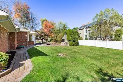 16 Crossbrook Place, Livingston, NJ 07039 - Photo 22