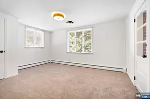 16 Crossbrook Pl, Livingston, NJ 07039 - Photo 16