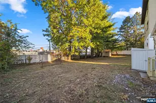 539 Hillside St, Ridgefield, NJ 07657 - Photo 32