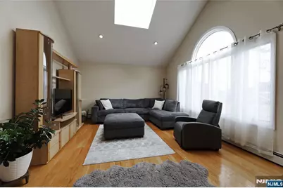 36 Monhegan Street, Clifton, NJ 07013 - Photo 6