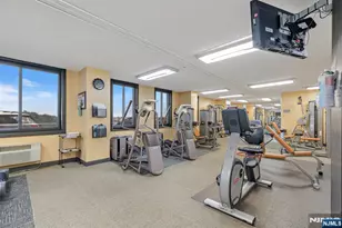 160 Overlook Ave 7A, Hackensack, NJ 07601 - Photo 8