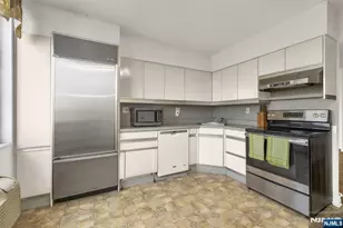 160 Overlook Ave 7A, Hackensack, NJ 07601 - Photo 34