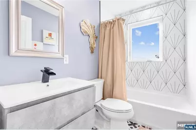 470 Myrtle Avenue, Englewood, NJ 07631 - Photo 24