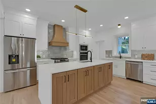 264 Merrison St, Teaneck Township, NJ 07666 - Photo 10