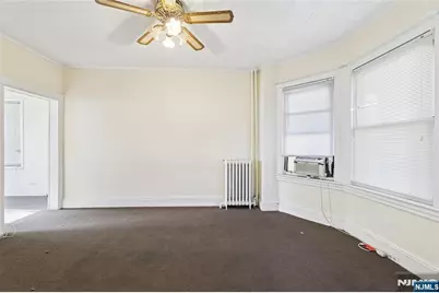 385 Broadway, Passaic, NJ 07055 - Photo 8