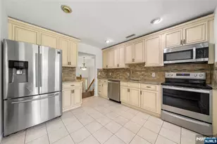 356 Allendale Ave, Allendale, NJ 07401 - Photo 14