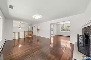 356 Allendale Ave, Allendale, NJ 07401 - Photo 10