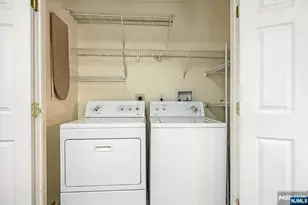 13 Parkside Ct, Wayne, NJ 07470 - Photo 18