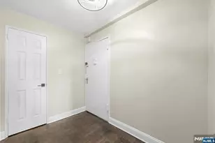 6010 Blvd E 57A, West New York, NJ 07093 - Photo 14