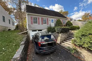 96 Walnut St, Oakland, NJ 07436 - Photo 2