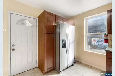 14 Van Wagenen Street, Newark, NJ 07104 - Photo 6