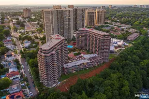 200 Winston Dr 716, Cliffside Park, NJ 07010 - Photo 30