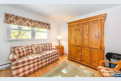 190 Meadowbrook Avenue, Wanaque, NJ 07465 - Photo 12