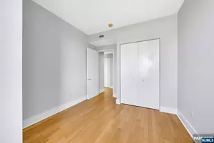 4 Beacon 800, Jersey City, NJ 07304 - Photo 16