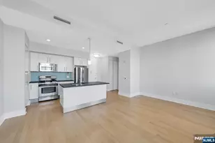 4 Beacon 800, Jersey City, NJ 07304 - Photo 10