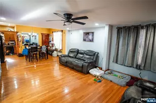 196 Hayward Pl, Wallington, NJ 07057 - Photo 2
