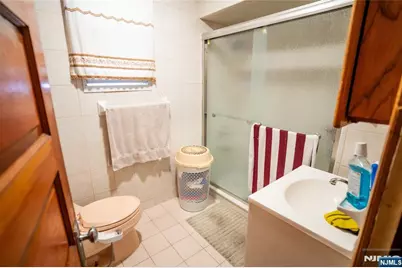 196 Hayward Place, Wallington, NJ 07057 - Photo 8