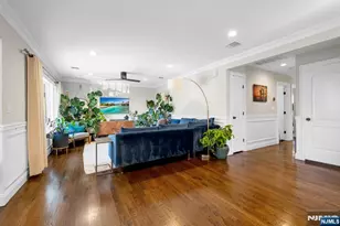 1068 Fairview Ln, Fort Lee, NJ 07024 - Photo 4