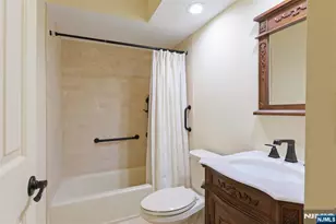 4 Domessina Ln D1, Caldwell, NJ 07006 - Photo 20