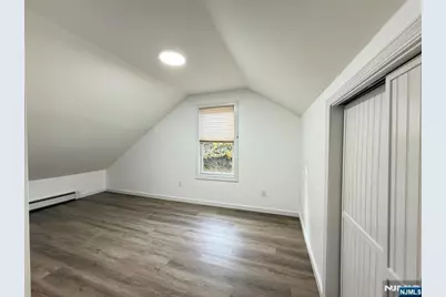 8 Avenue B, Haledon, NJ 07508 - Photo 10