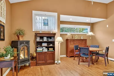 33 Shawnee Parkway, Jefferson Township, NJ 07885 - Photo 14