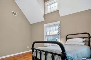 33 Shawnee Pkwy, Jefferson Township, NJ 07885 - Photo 22