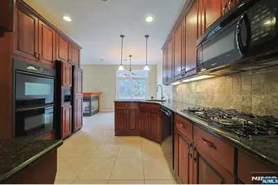 112 Winding Creek Way, Old Tappan, NJ 07675 - Photo 20