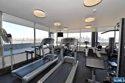 6050 Boulevard East 3E #3E, West New York, NJ 07093 - Photo 30