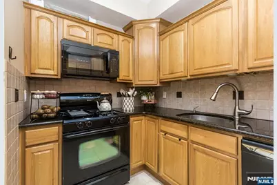 351 Broad Street 405 #405, Elizabeth, NJ 07202 - Photo 14