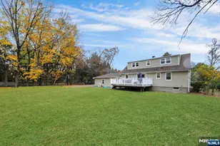 916 Colonial Rd, Franklin Lakes, NJ 07417 - Photo 8
