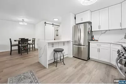 555 North Avenue 22-D #22-D, Fort Lee, NJ 07024 - Photo 2