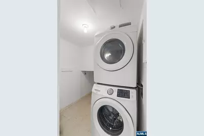 307 Chase Court, Edgewater, NJ 07020 - Photo 20