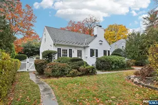 54 Oak Ave, Tenafly, NJ 07670 - Photo 4