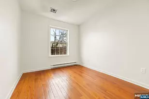 12 Bayview Ave, Jersey City, NJ 07305 - Photo 22