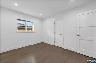 1107 Fairview Ln, Fort Lee, NJ 07024 - Photo 16