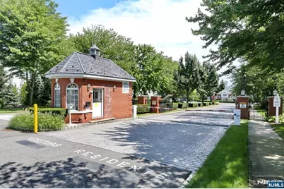 219 Swathmore Drive, Nutley, NJ 07110 - Photo 40