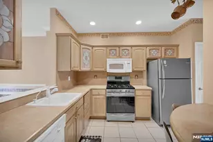 219 Swathmore Dr, Nutley, NJ 07110 - Photo 12