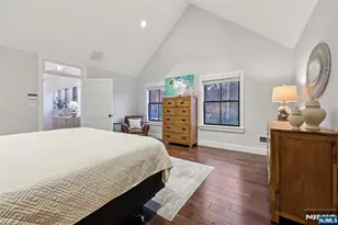 22 Oakwood Rd, Allendale, NJ 07401 - Photo 24
