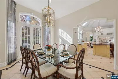 14 Henion Garden, Mahwah, NJ 07430 - Photo 8