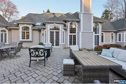 14 Henion Garden, Mahwah, NJ 07430 - Photo 30