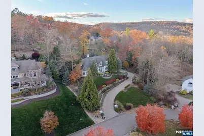 14 Henion Garden, Mahwah, NJ 07430 - Photo 34
