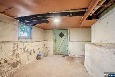 197 Fullerton Avenue, Montclair, NJ 07042 - Photo 26