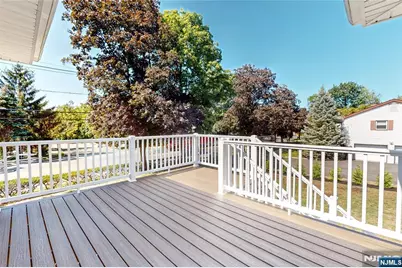 133 Morristown Place, Paramus, NJ 07652 - Photo 32