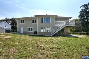 133 Morristown Pl, Paramus, NJ 07652 - Photo 34