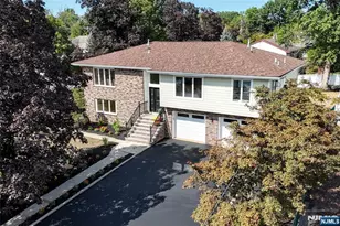 133 Morristown Pl, Paramus, NJ 07652 - Photo 38