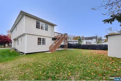 18 Avenue A, Mahwah, NJ 07430 - Photo 32