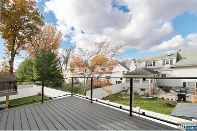 809 Jassamine 809 #809, Fort Lee, NJ 07024 - Photo 18