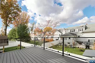 809 Jassamine 809, Fort Lee, NJ 07024 - Photo 18