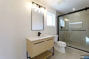 809 Jassamine 809, Fort Lee, NJ 07024 - Photo 38